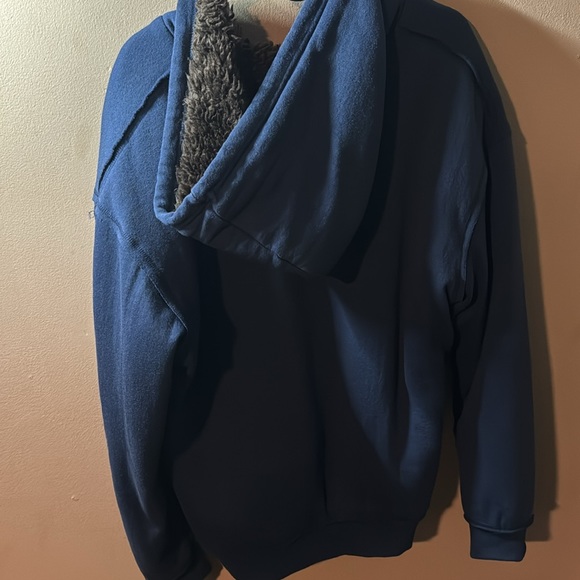Men’s hoodie with inner Sherpa lining. - Picture 3 of 3